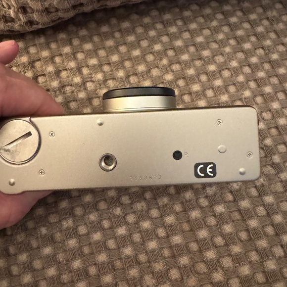 Leica Minilux Zoom With Soft Leica Case and Strap - Picture 10 of 14